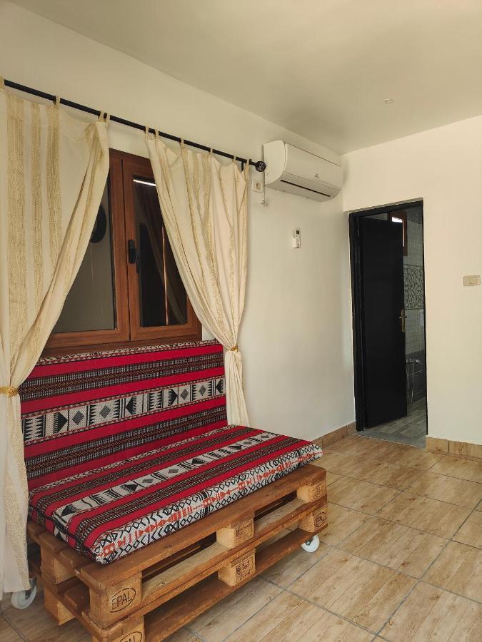 Hotel Dar Barka Kebili Exteriér fotografie