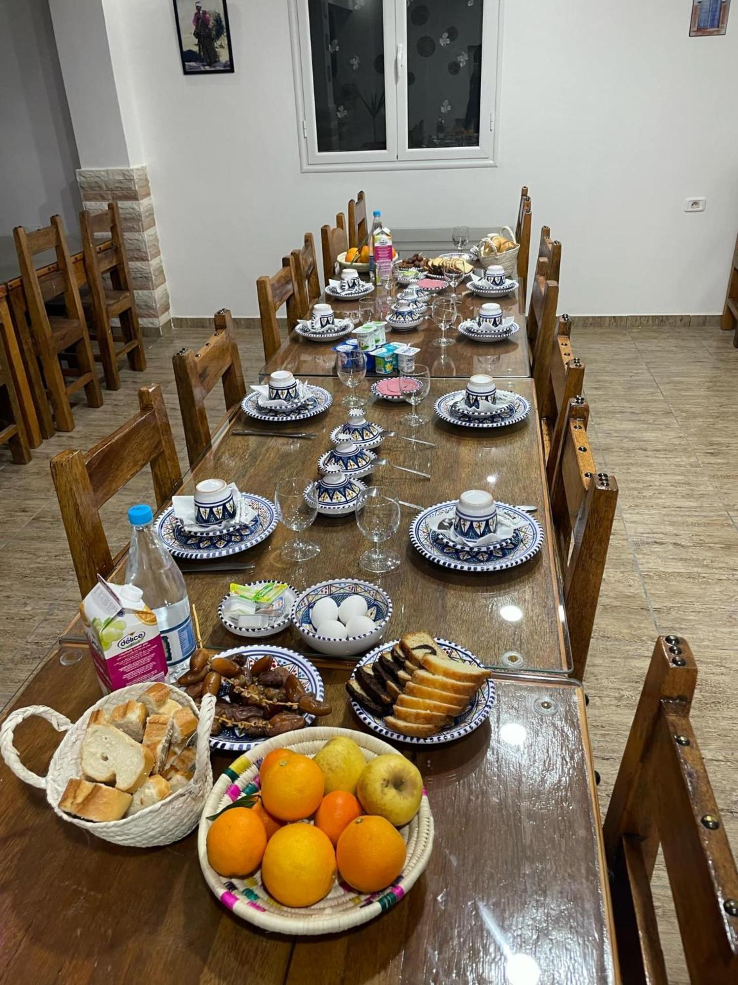 Hotel Dar Barka Kebili Exteriér fotografie